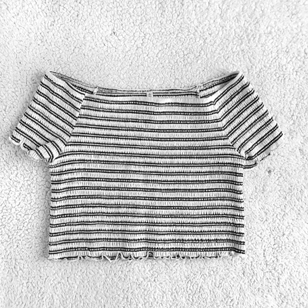 XHILARATION Striped Off The Shoulder Crop Top Size Medium / Large